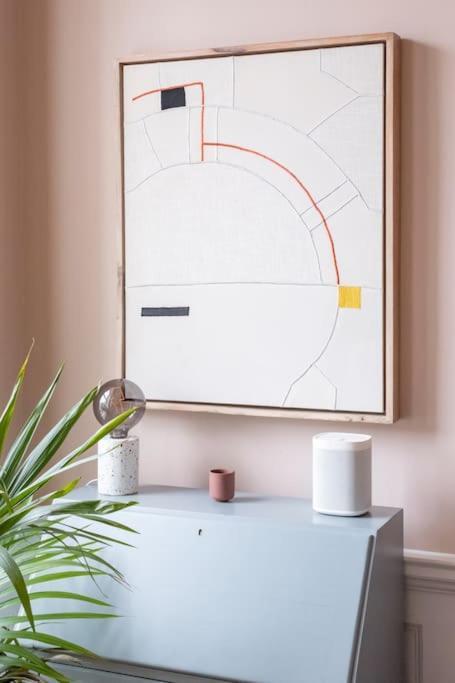 Stylish Central Apartment With Parking - Garden And Workspace バース エクステリア 写真